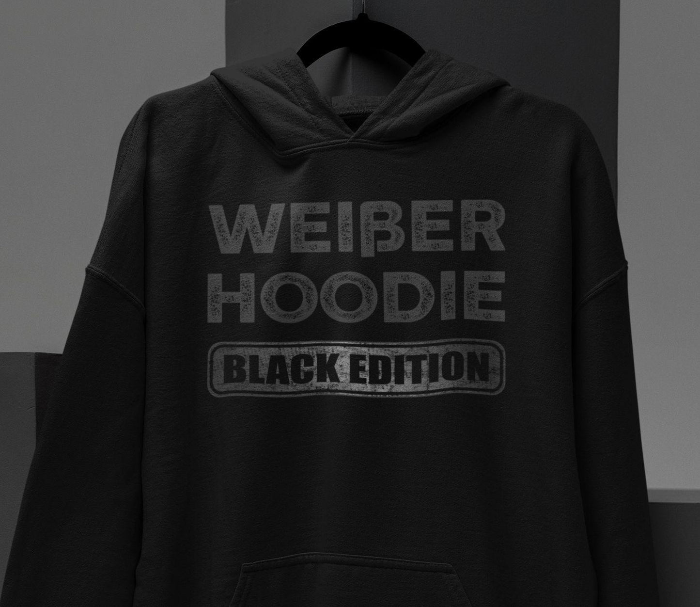 Schwarzer Kaputzenpulli mit dem sarkastischem Spruch Weißer Hoodie Back Edition